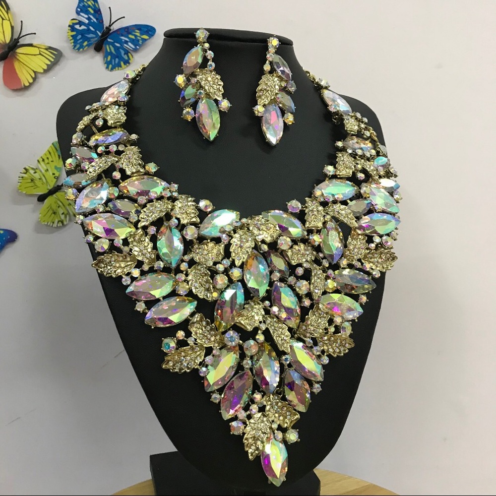 Luxurious Rhinestone Jewerly set